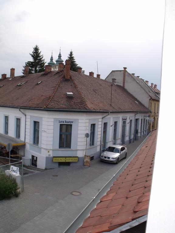 Aranyvar Apartment Eger Exterior photo